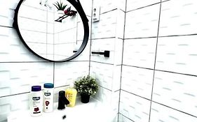 L3 City Centre Stylish Flat Ac